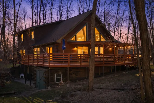 $675,000 | 9225 400th Avenue, Randall, WI 53128