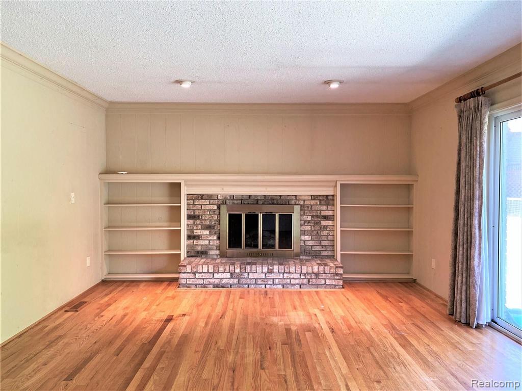 20230 Rippling Lane Northville, MI 48167 - Photo 7 of 32