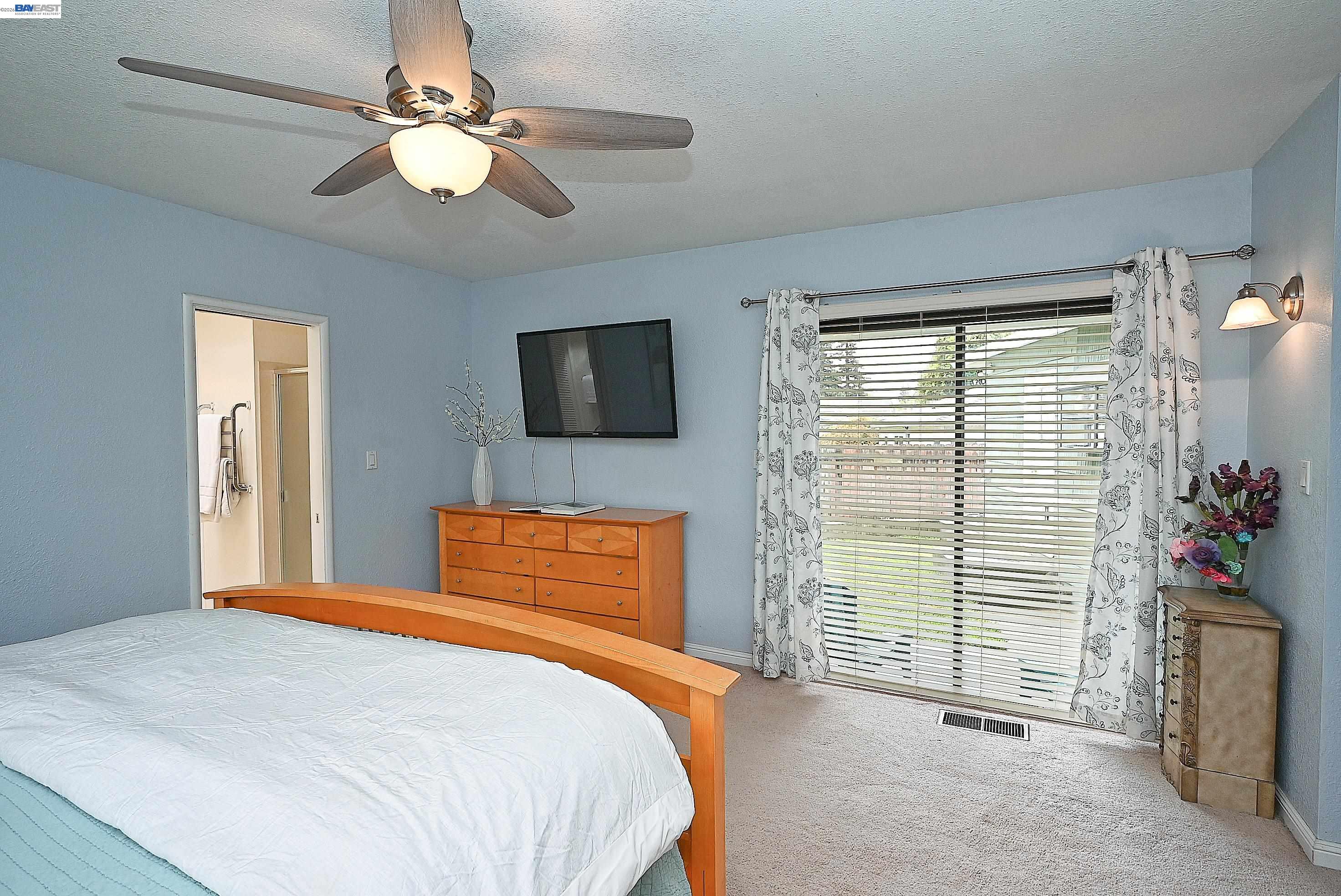 18616 Sandy Road Castro Valley, CA 94546 - Photo 17 of 37