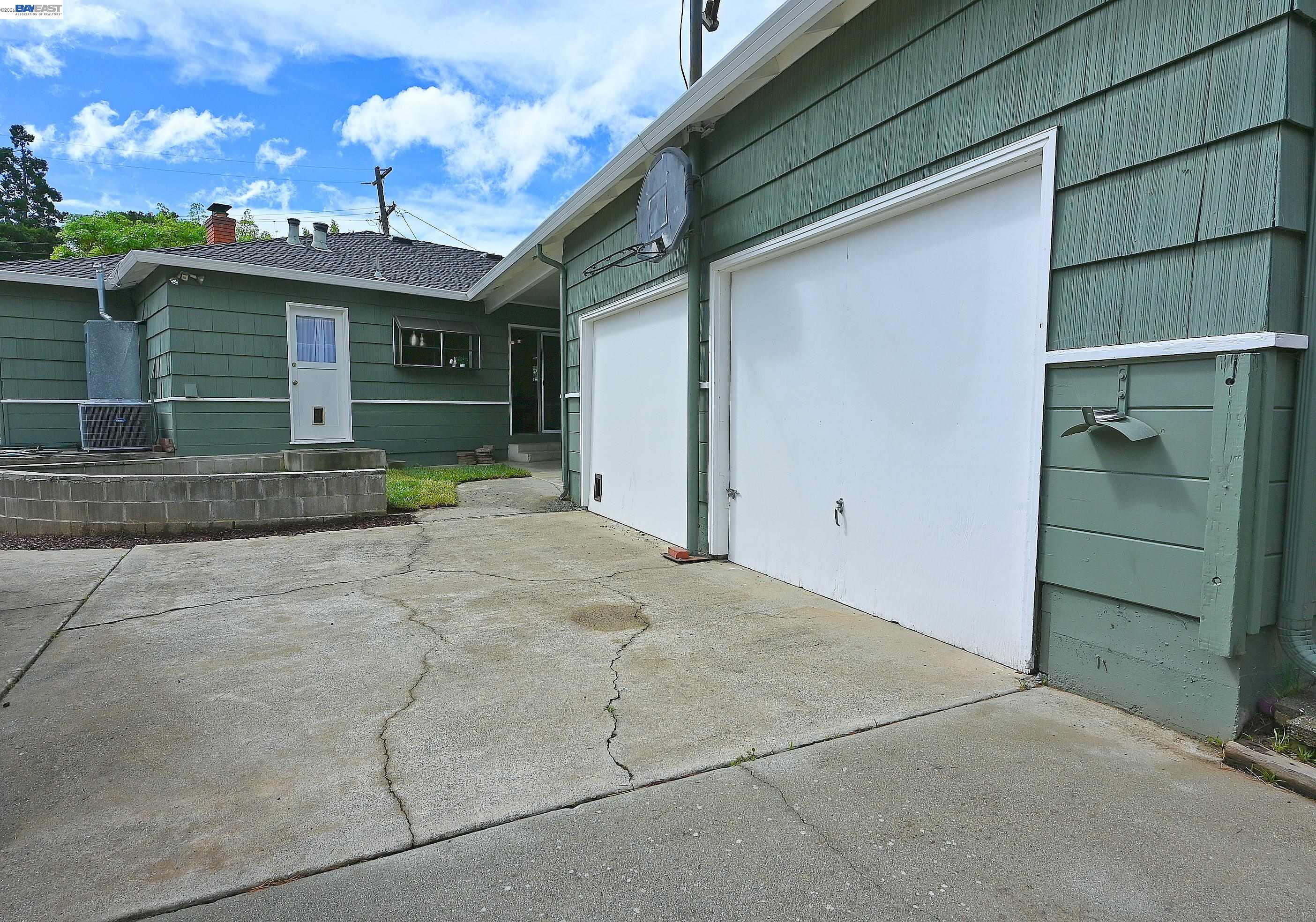 18616 Sandy Road Castro Valley, CA 94546 - Photo 29 of 37