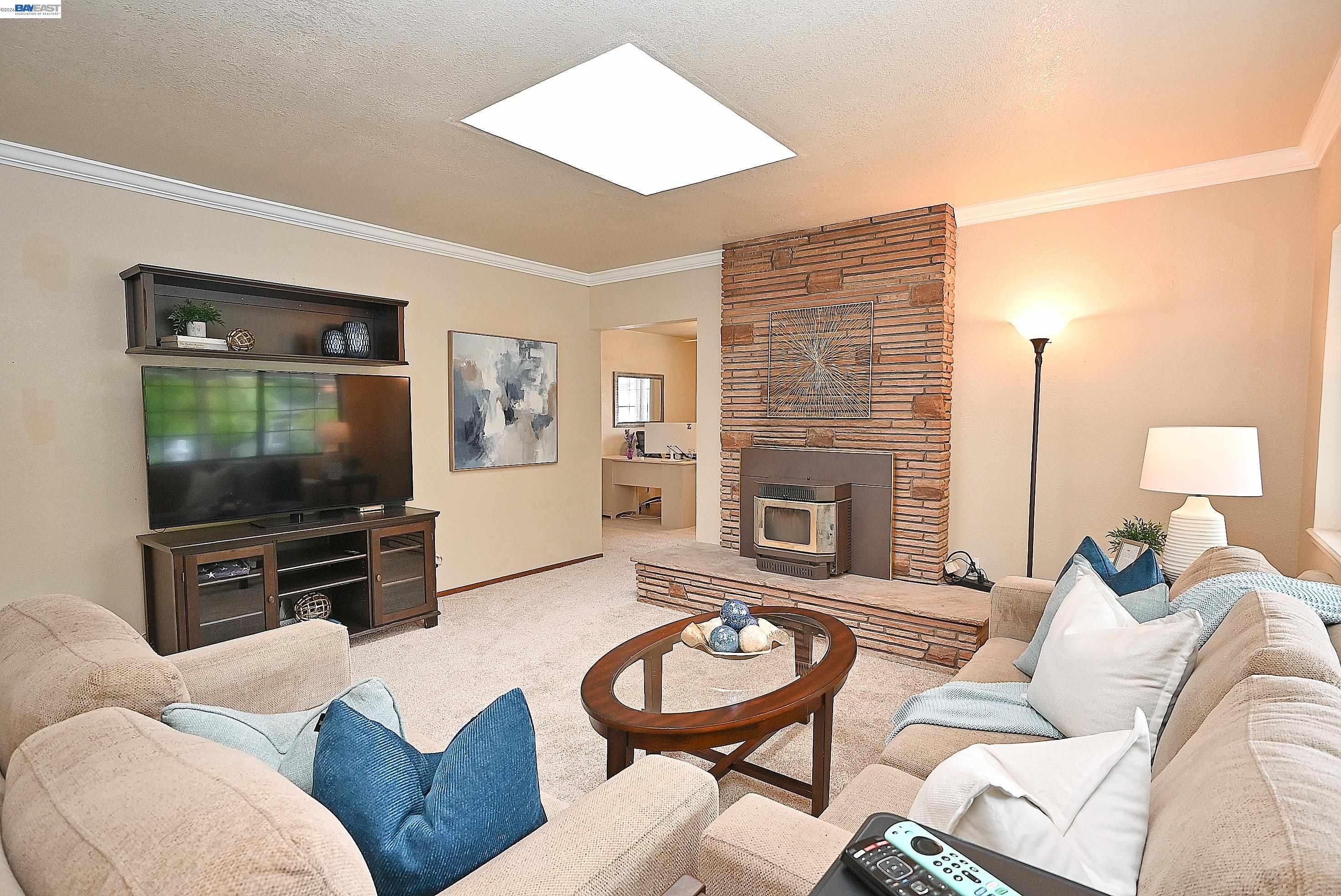 18616 Sandy Road Castro Valley, CA 94546 - Photo 5 of 37