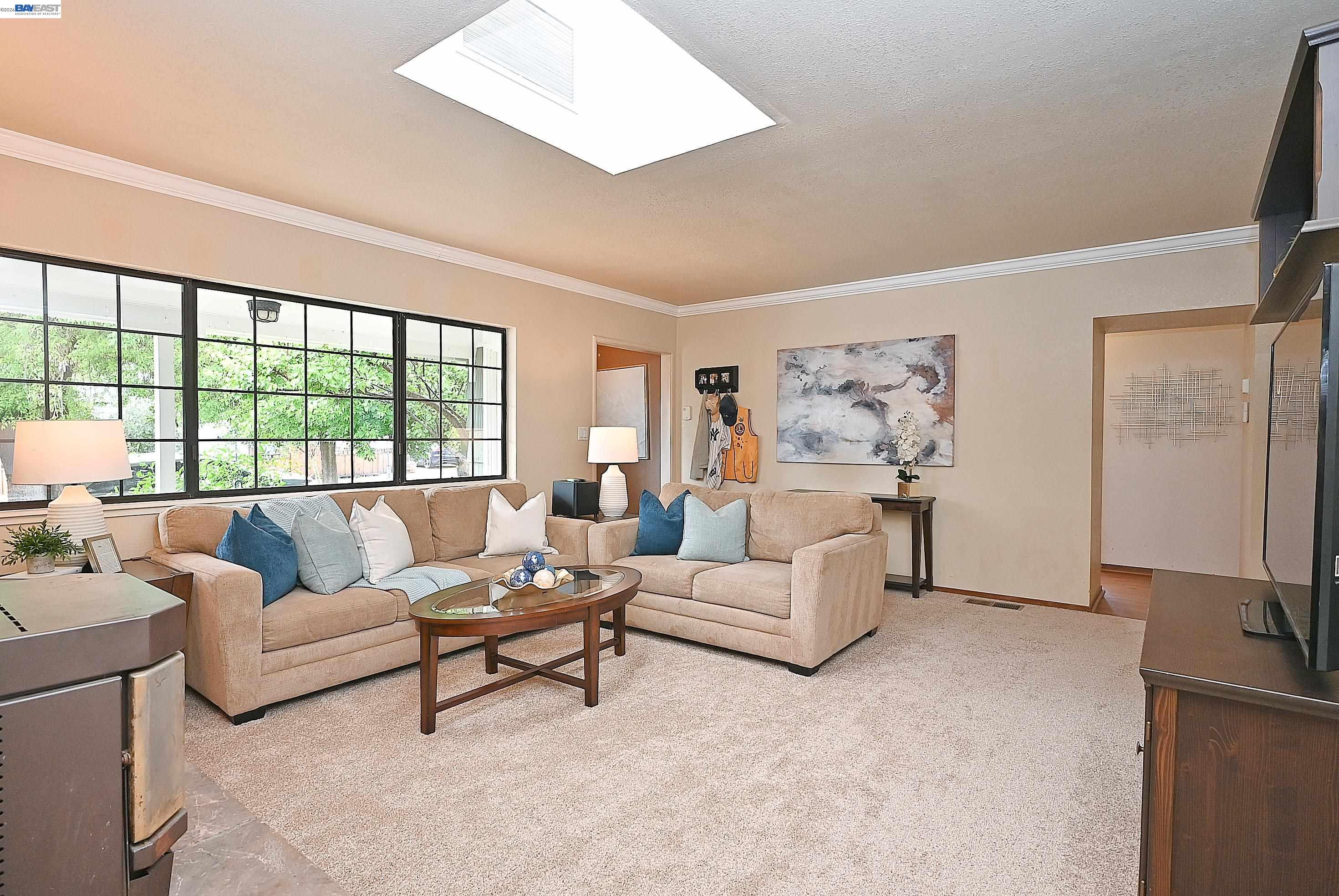 18616 Sandy Road Castro Valley, CA 94546 - Photo 7 of 37