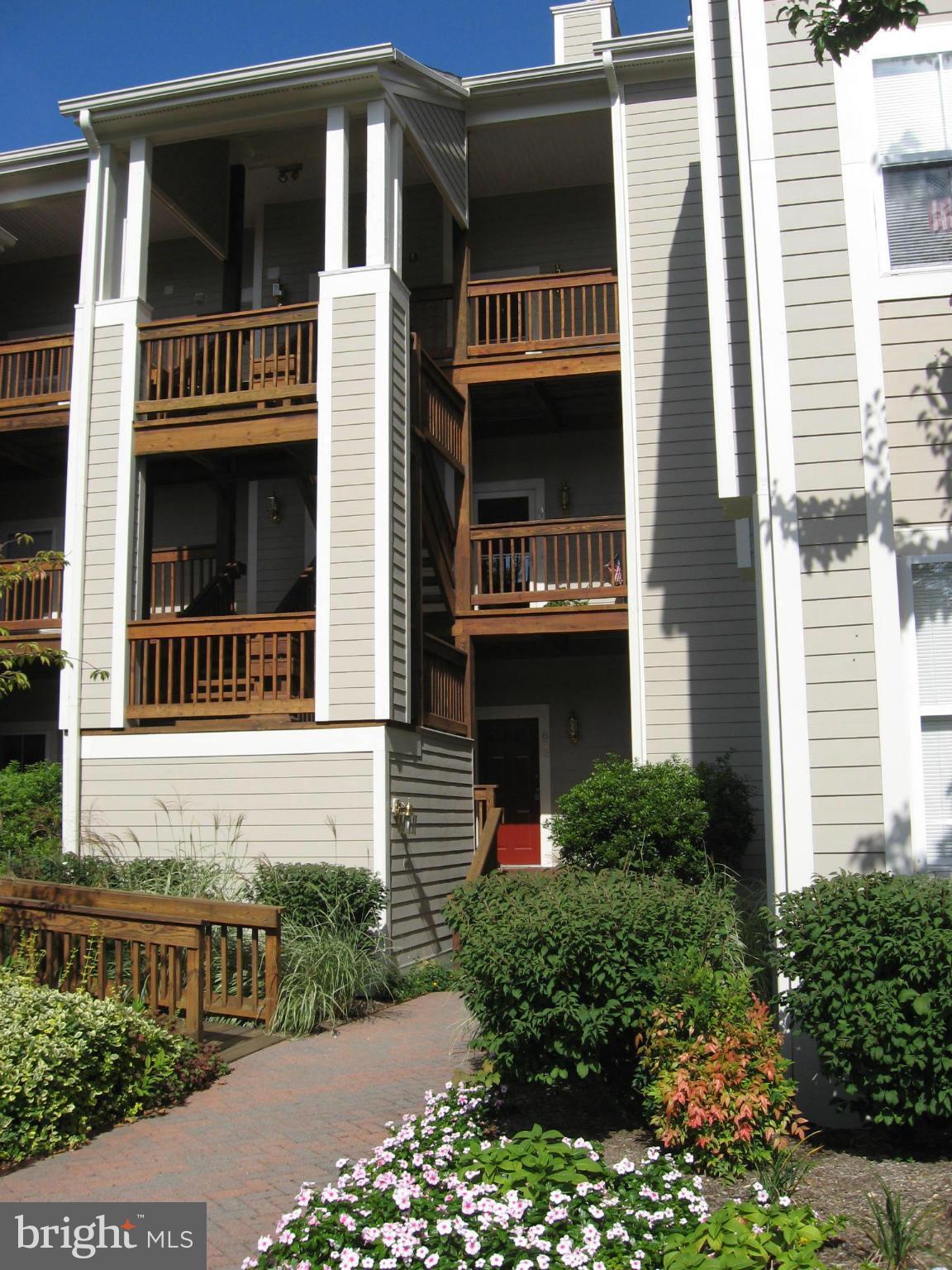 802 Runabout Loop Solomons, MD 20688 - Photo 2 of 28 First floor unit - red door