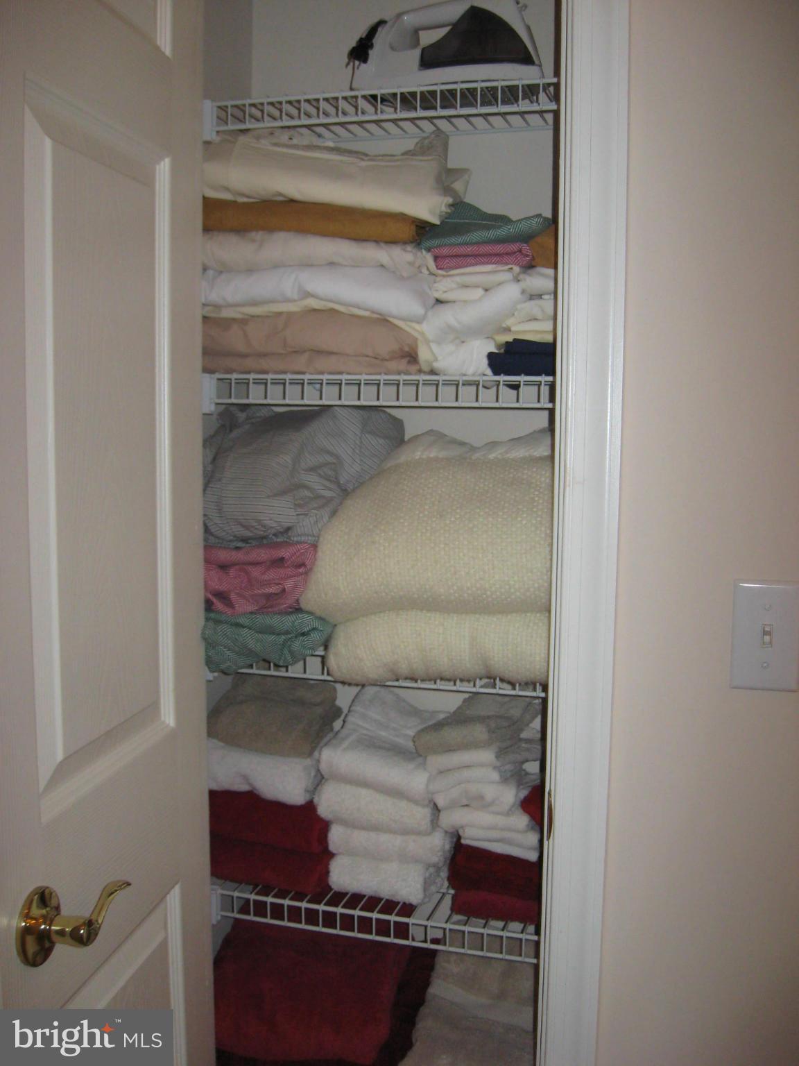 802 Runabout Loop Solomons, MD 20688 - Photo 18 of 28 Linen Closet