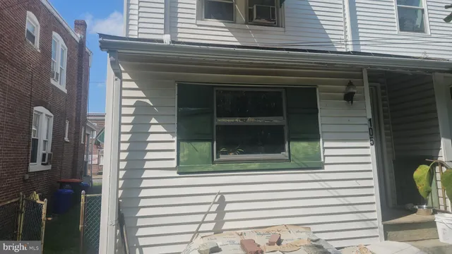$140,000 | 105 East 22nd Street, Chester, PA 19013