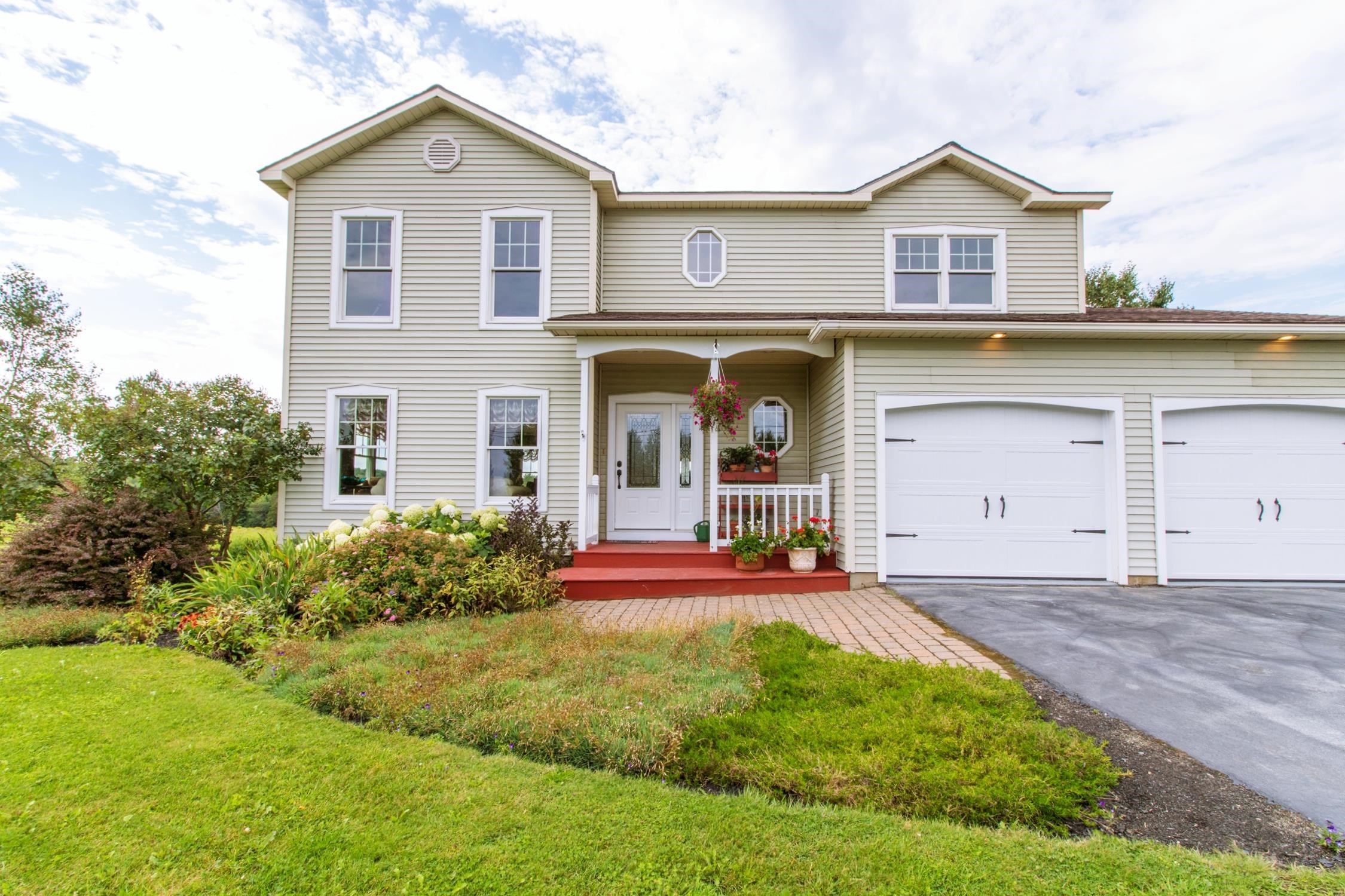 592 Lane Road Coventry, VT 05855 - Photo 2 of 40