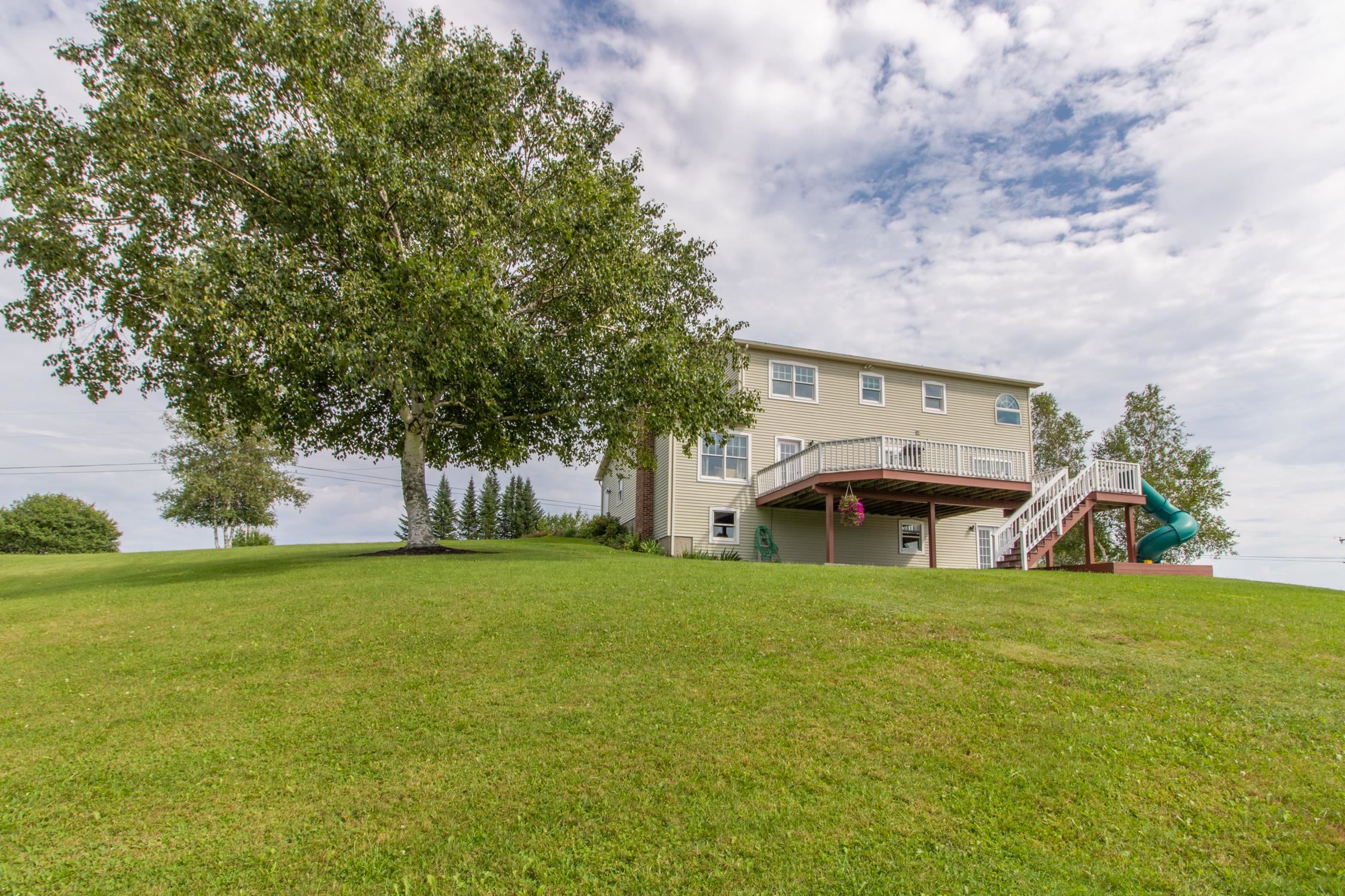 592 Lane Road Coventry, VT 05855 - Photo 5 of 40