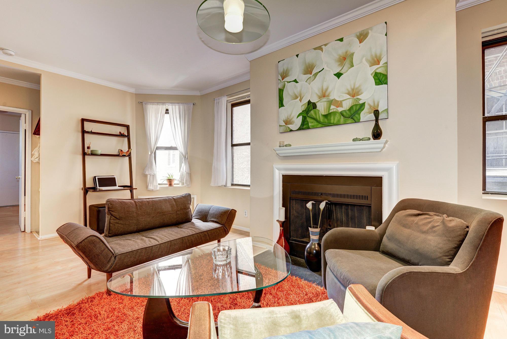 1844 Columbia Road Northwest, Unit 203 Washington, DC 20009 - Photo 4 of 15 Living Room