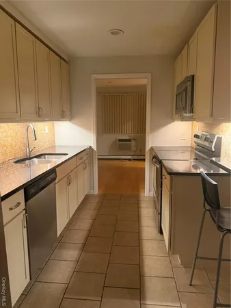 $4,500 | 508 Central Park Avenue, Unit 5211, Scarsdale, NY 10583