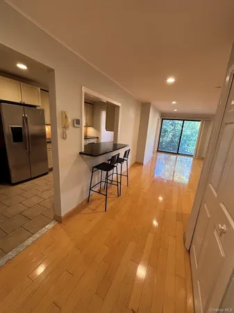 $4,500 | 508 Central Park Avenue, Unit 5211, Scarsdale, NY 10583