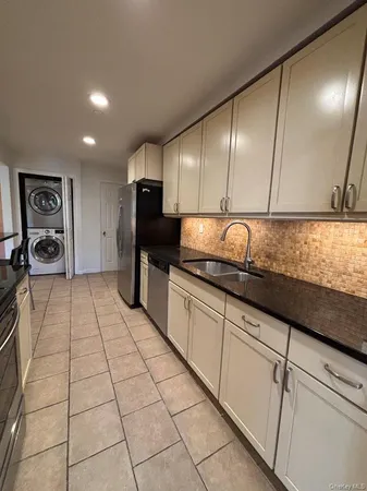 $4,500 | 508 Central Park Avenue, Unit 5211, Scarsdale, NY 10583