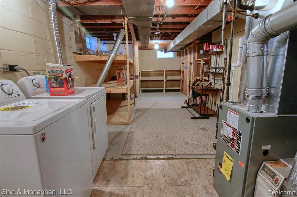 1536 Cook Road Grosse Pointe Woods, MI 48236 - Photo 30 of 39