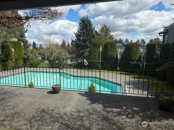 $220,000 | 15415 35th Avenue West, Unit A306, Lynnwood, WA 98087