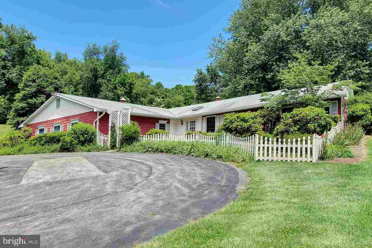 207 Kilgore Road Delta, PA 17314 - Photo 1 of 36 Gallery Image 1