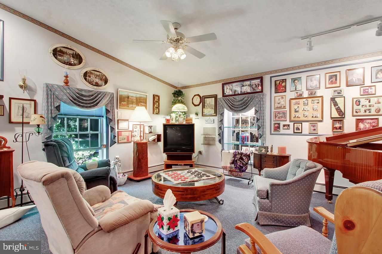 207 Kilgore Road Delta, PA 17314 - Photo 8 of 36 Gallery Image 8