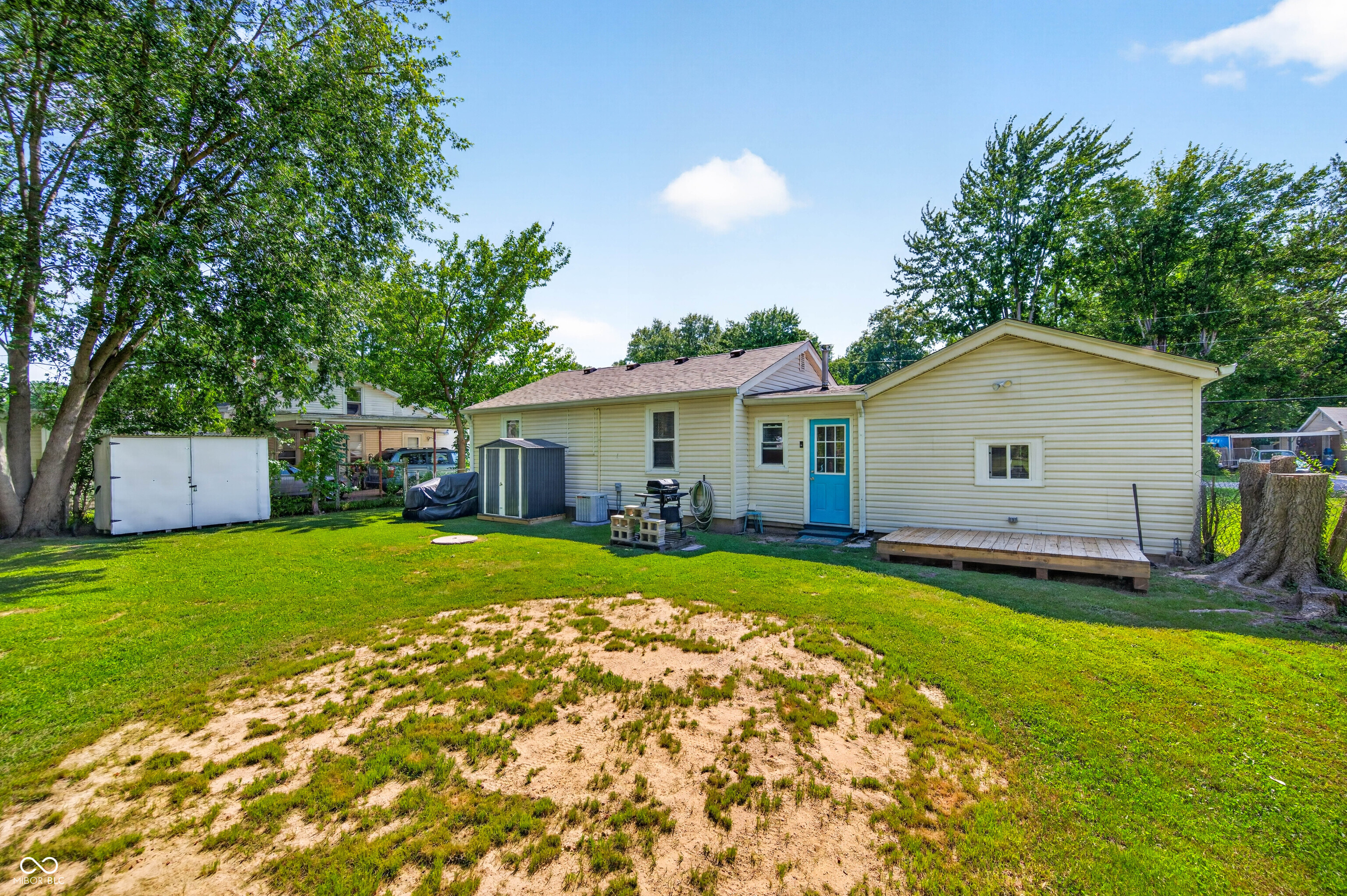 221 Della Road Columbus, IN 47203 - Photo 47 of 58