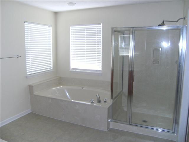 597 Georgetown Road Greenwood, IN 46142 - Photo 10 of 19 Gallery Image 10