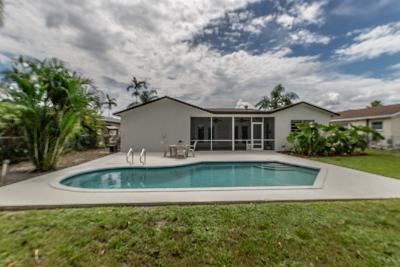 22622 Southwest 65th Avenue Boca Raton, FL 33428 - Photo 32 of 39 poolback...