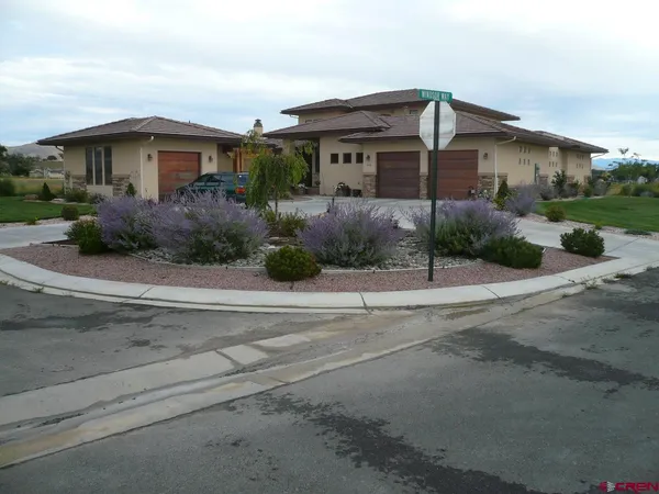 $989,900 | 3000 Belle Haven Way, Montrose, CO 81401