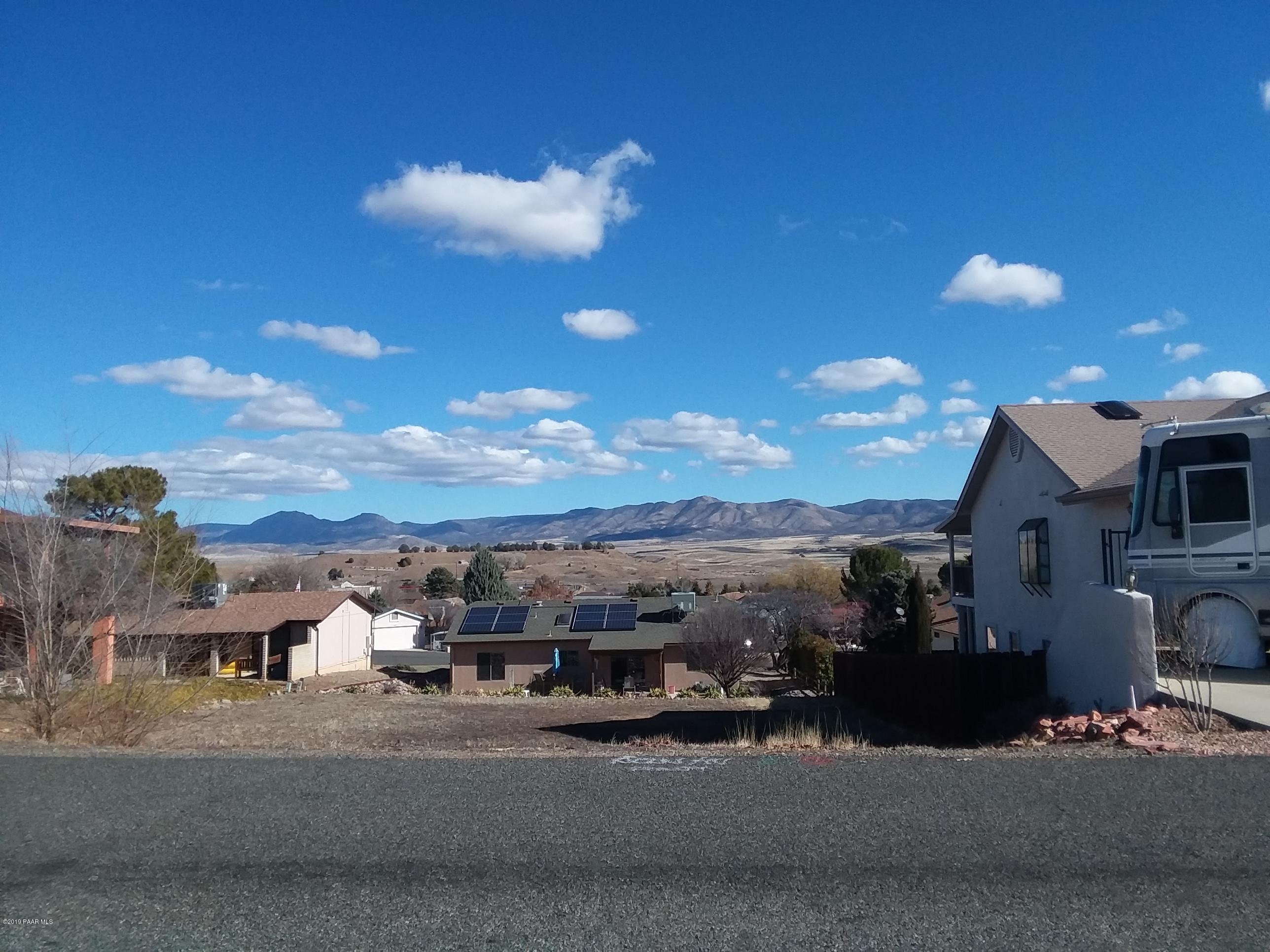 11579 Riata Way Dewey, AZ 86327 - Photo 3 of 25 Front View
