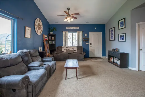 $335,000 | 39313 Squaw Valley, Squaw Valley, CA 93675