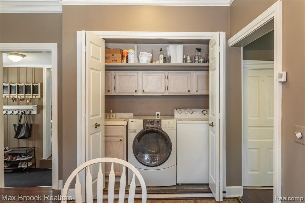 18277 Beverly Road Beverly Hills, MI 48025 - Photo 25 of 44