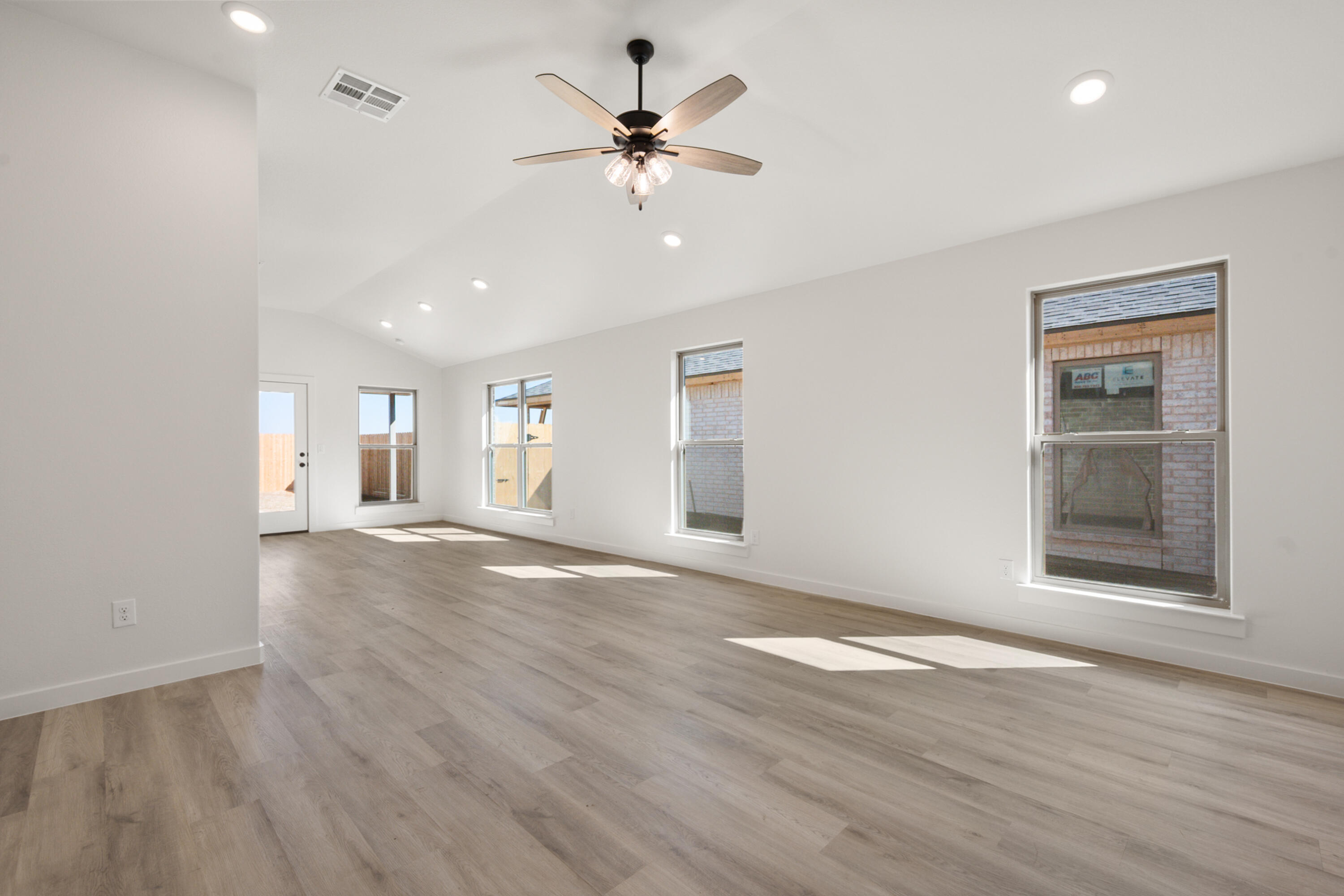 8610 24th Street Lubbock, TX 79407 - Photo 5 of 28 05-8610 24h St7065