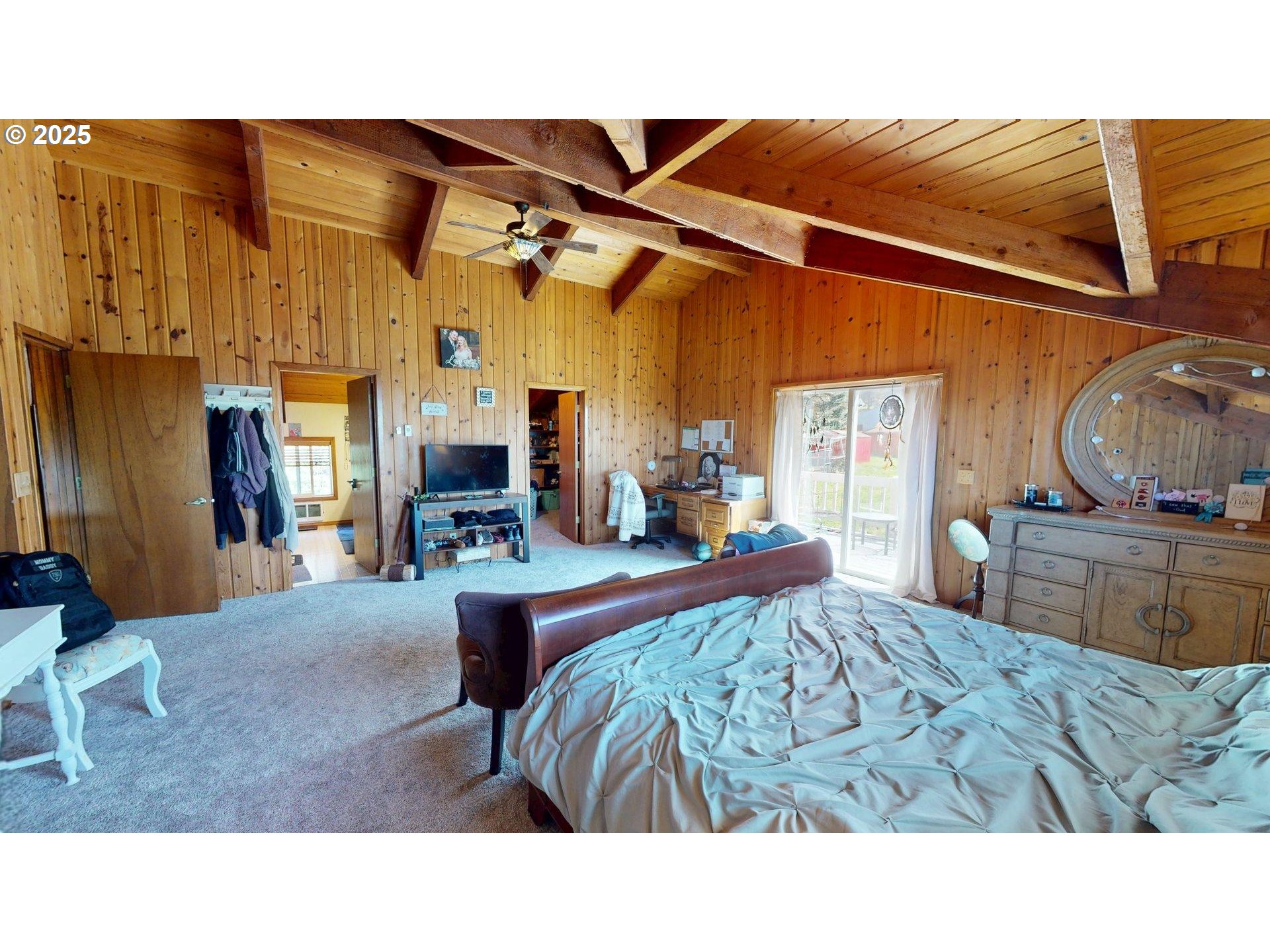 96512 Martin Ranch Road Brookings, OR 97415 - Photo 26 of 42 Kitchen