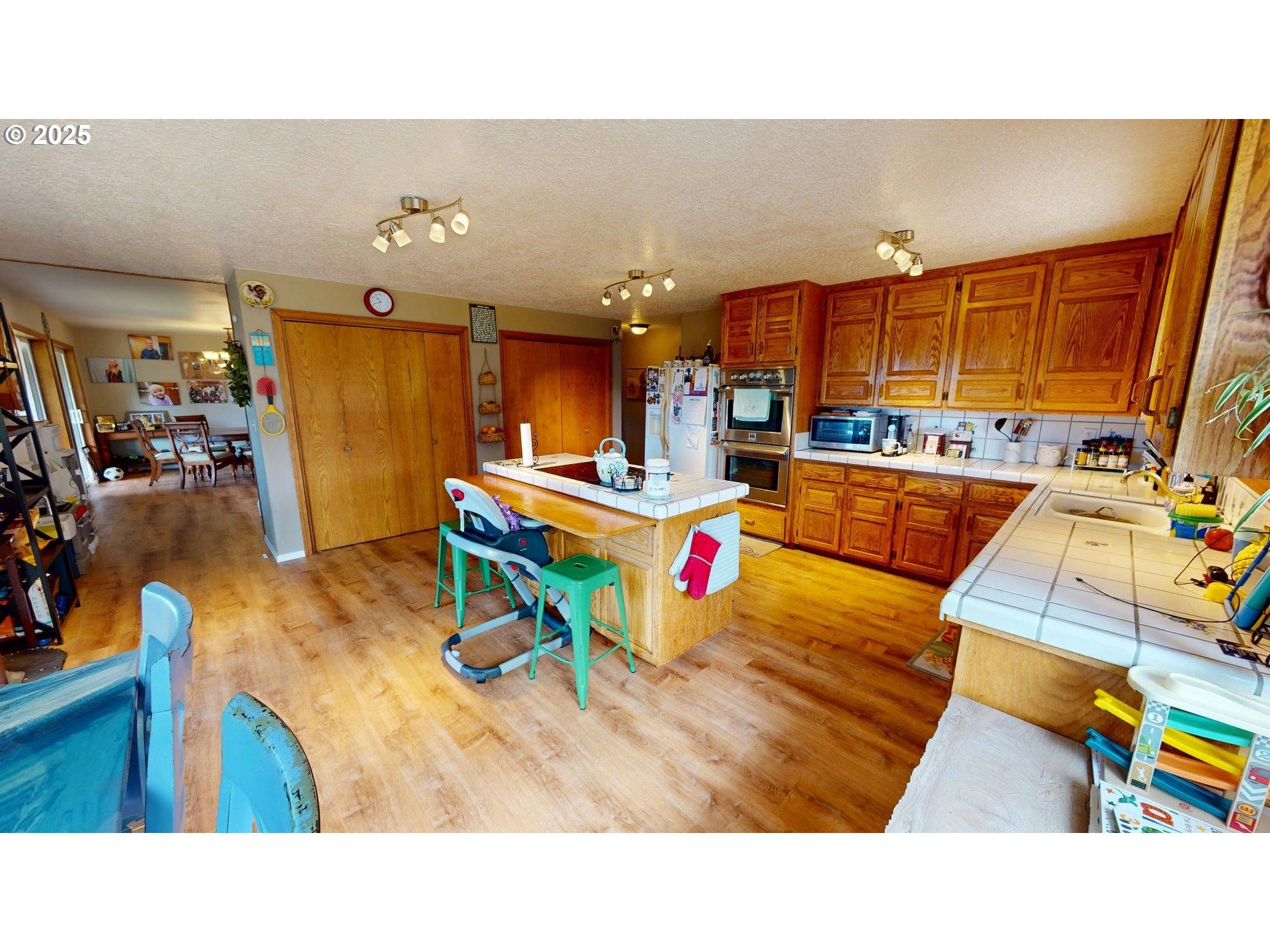 96512 Martin Ranch Road Brookings, OR 97415 - Photo 42 of 42 Laundry