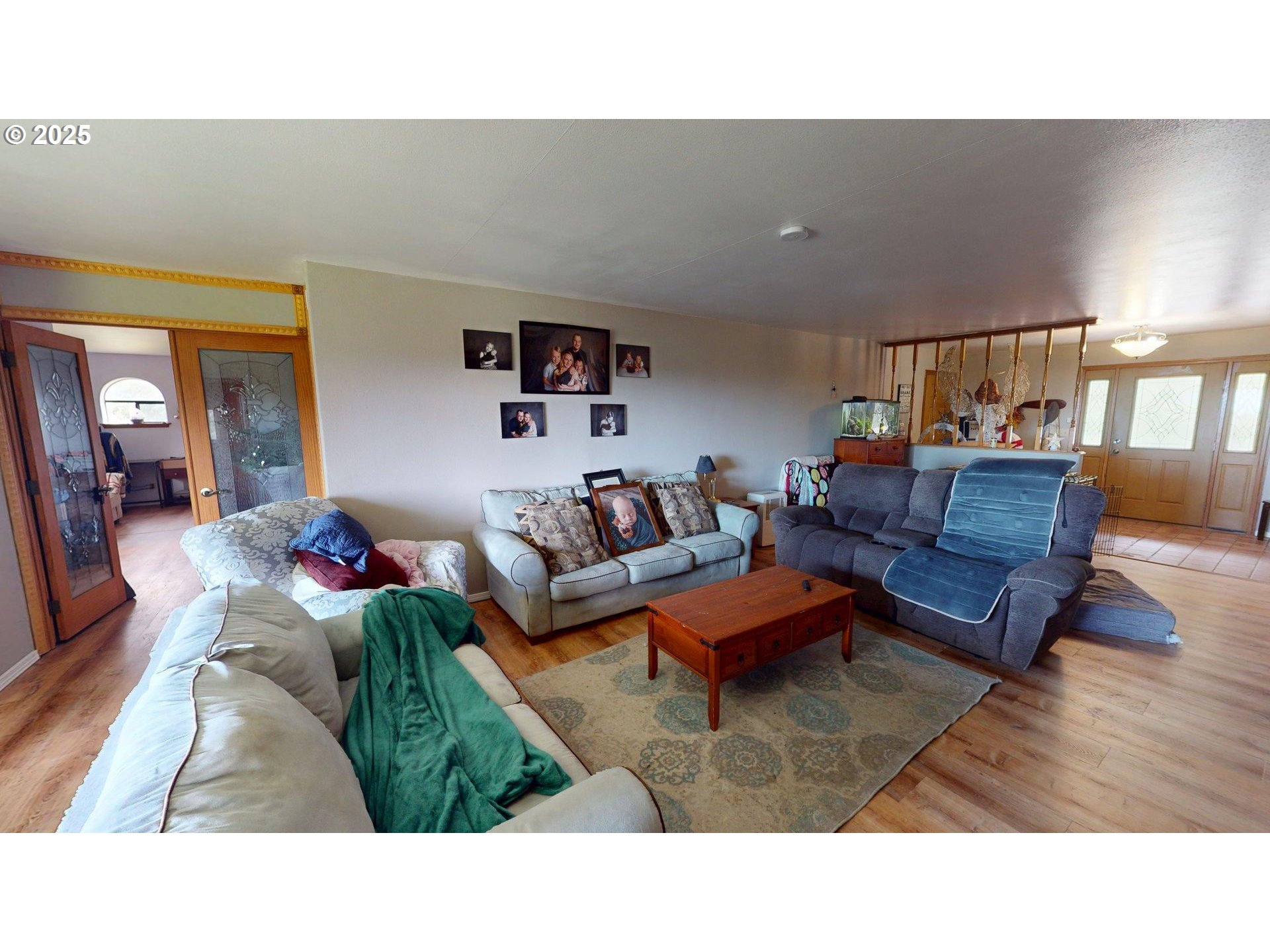 96512 Martin Ranch Road Brookings, OR 97415 - Photo 7 of 42 Living Room