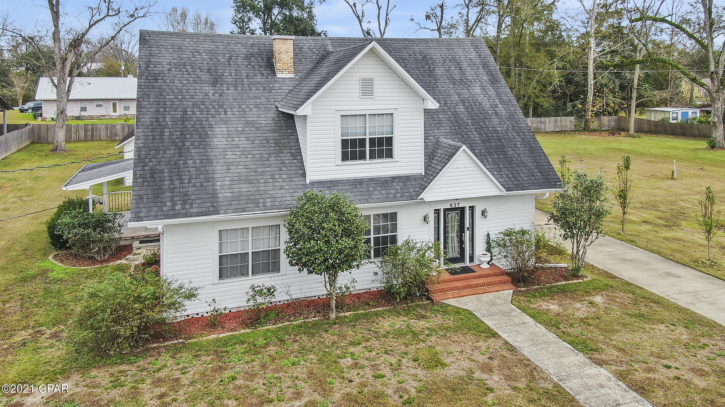 637 3rd Street Chipley, FL 32428 - Photo 1 of 39 Gallery Image 1