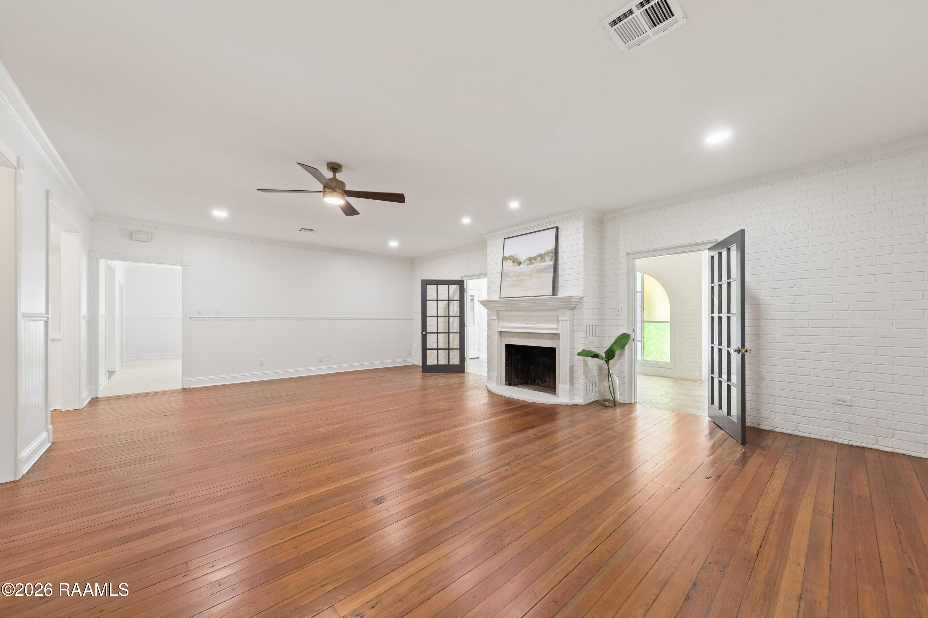 106 Riverview-25