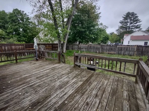 $1,500 | 10.5 Palmer Street, Claremont, NH 03743