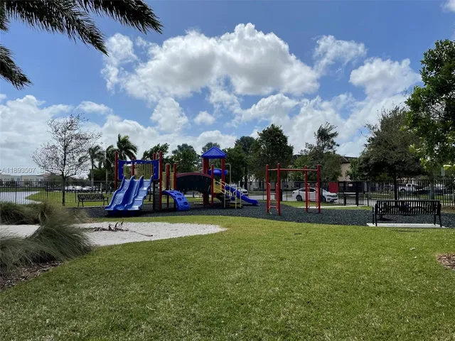 $3,000 | 9446 Southwest 170th Passage, Miami, FL 33196