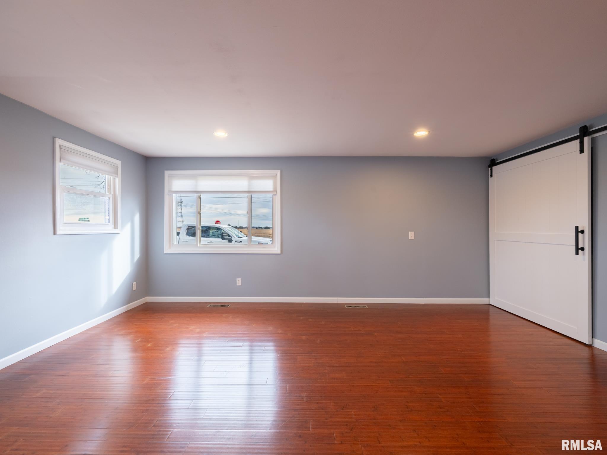 101 Durant Street Morton, IL 61550 - Photo 3 of 26