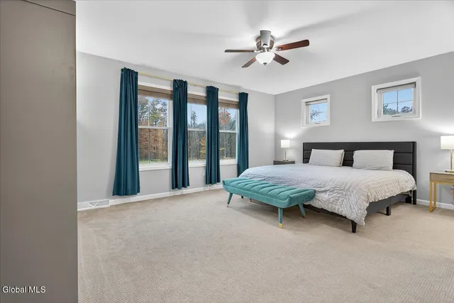 $469,900 | 8 A Macoun Drive, Halfmoon, NY 12065