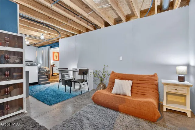 $469,900 | 8 A Macoun Drive, Halfmoon, NY 12065