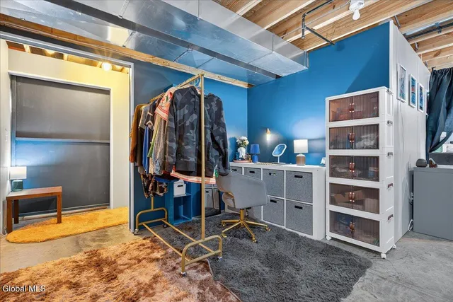 $469,900 | 8 A Macoun Drive, Halfmoon, NY 12065