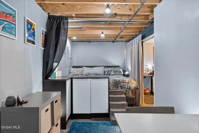 $469,900 | 8 A Macoun Drive, Halfmoon, NY 12065