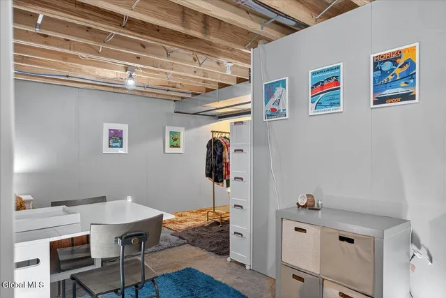 $469,900 | 8 A Macoun Drive, Halfmoon, NY 12065