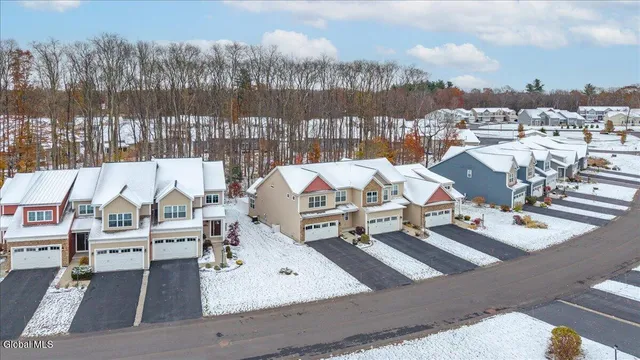 $469,900 | 8 A Macoun Drive, Halfmoon, NY 12065