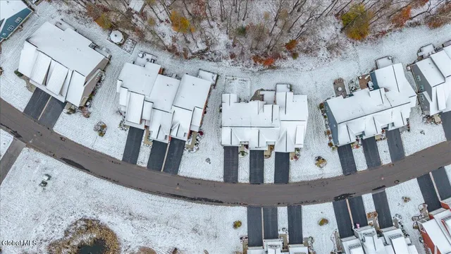 $469,900 | 8 A Macoun Drive, Halfmoon, NY 12065