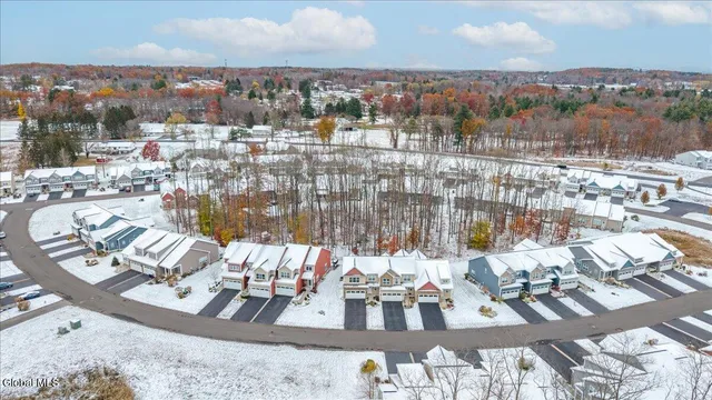 $469,900 | 8 A Macoun Drive, Halfmoon, NY 12065