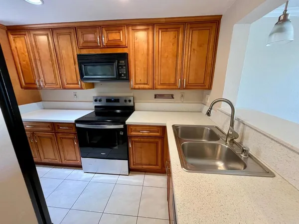 $2,500 | 8 Allenwood Lane, Aliso Viejo, CA 92656