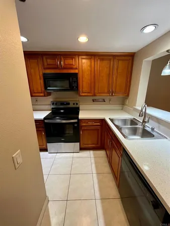 $2,795 | 8 Allenwood Lane, Aliso Viejo, CA 92656