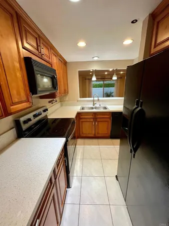 $2,795 | 8 Allenwood Lane, Aliso Viejo, CA 92656