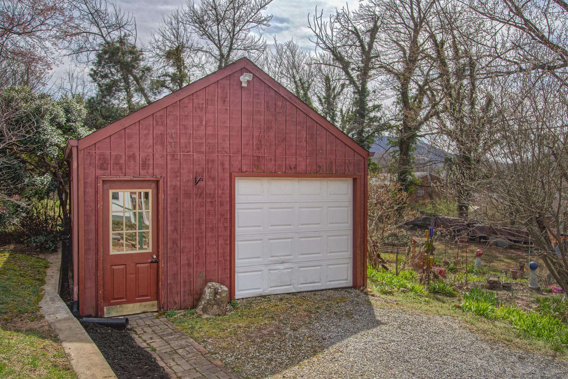 1373 Thomason Road Southeast Roanoke, VA 24014 - Photo 19 of 27 Detached Building