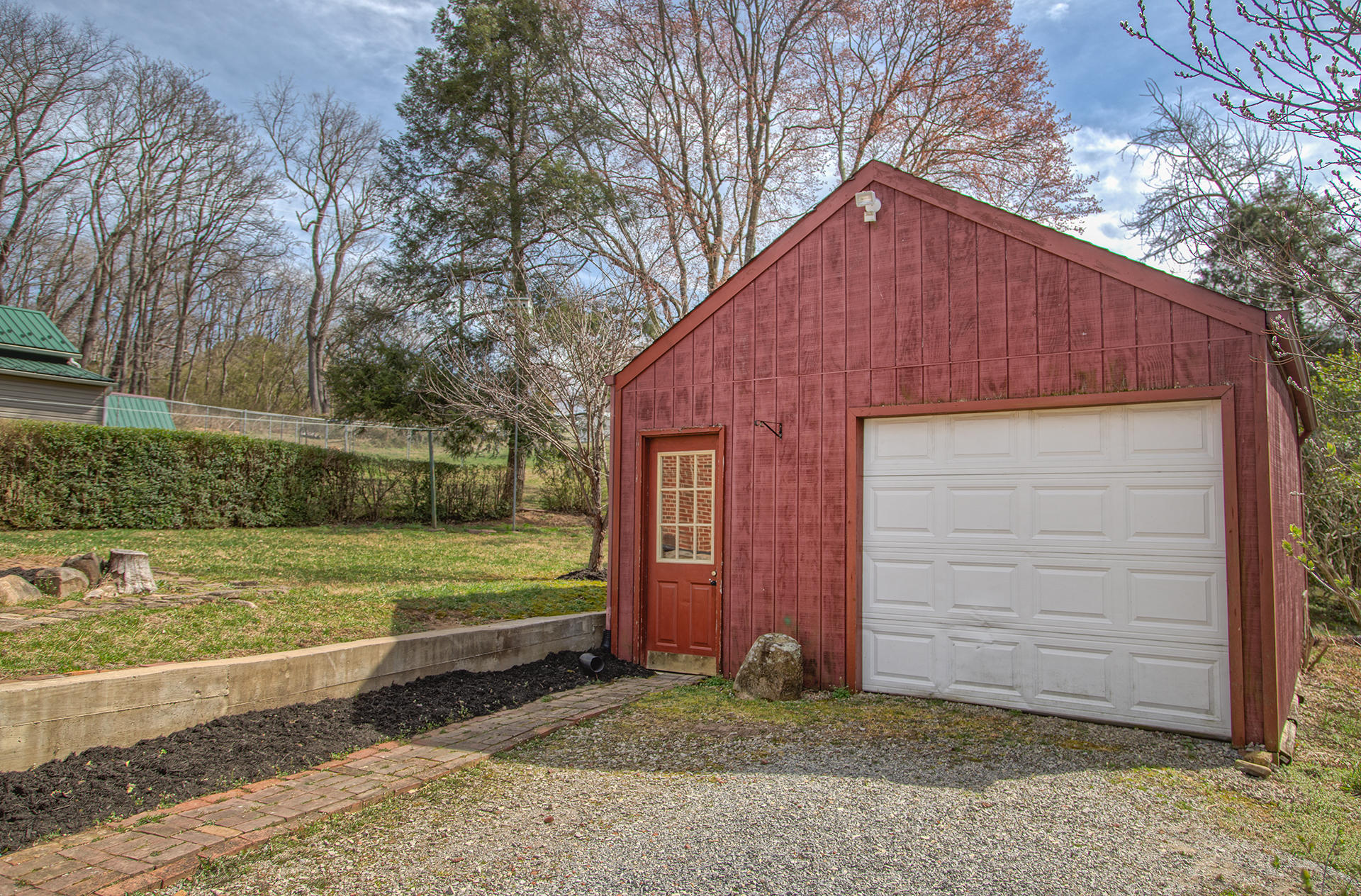 1373 Thomason Road Southeast Roanoke, VA 24014 - Photo 20 of 27 Detached Building