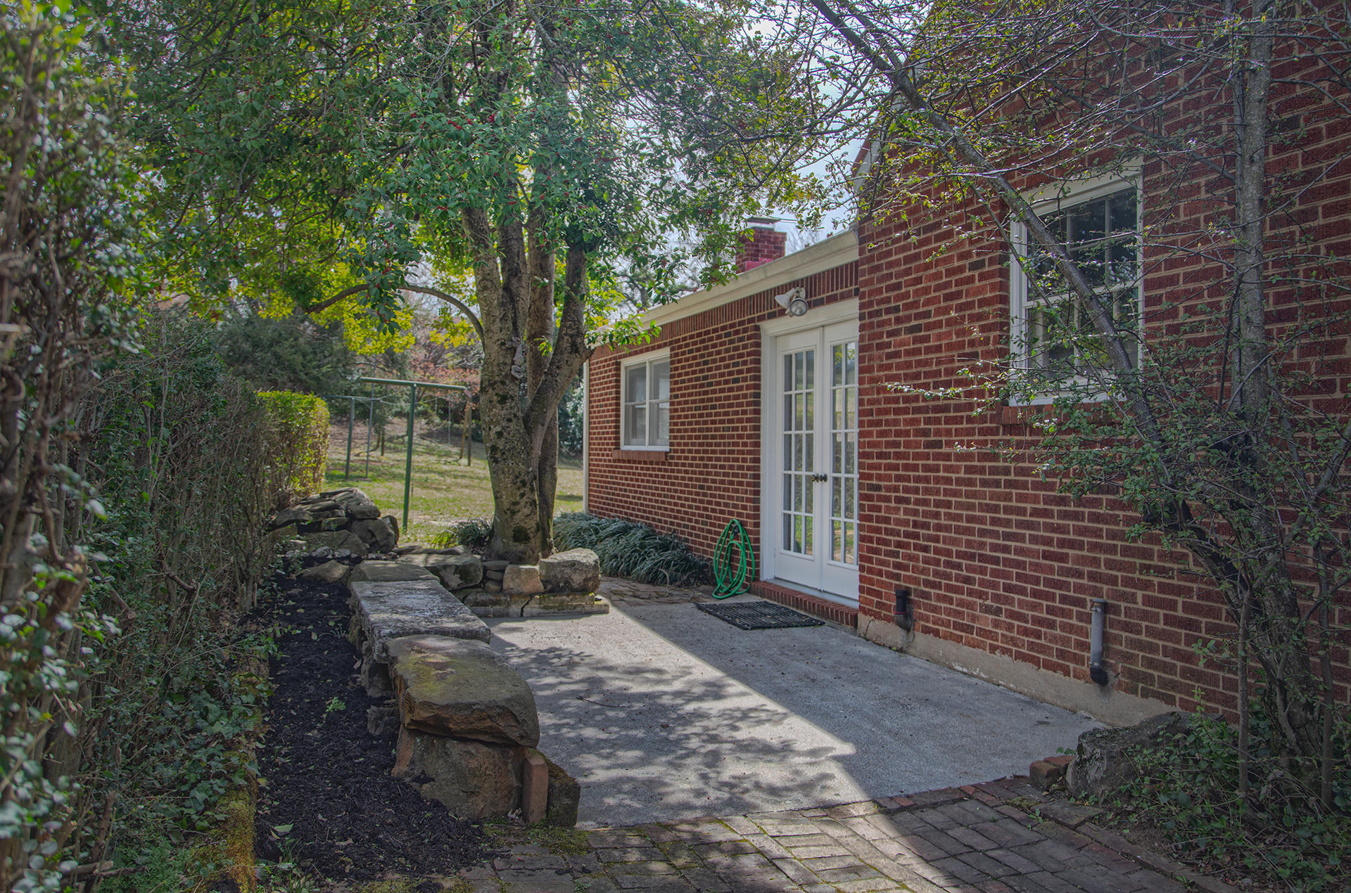 1373 Thomason Road Southeast Roanoke, VA 24014 - Photo 25 of 27 Patio Area