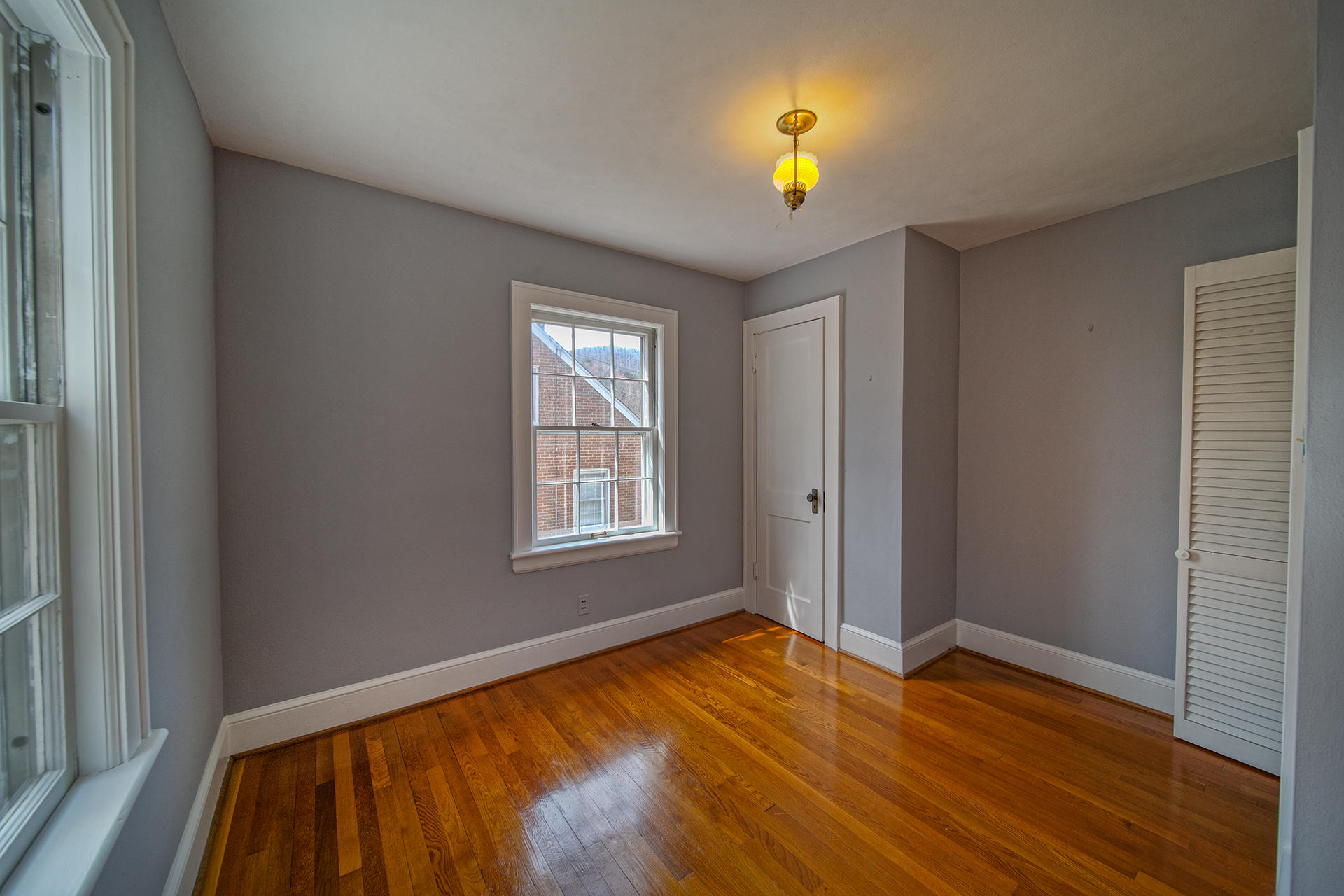 1373 Thomason Road Southeast Roanoke, VA 24014 - Photo 7 of 27 Bedroom